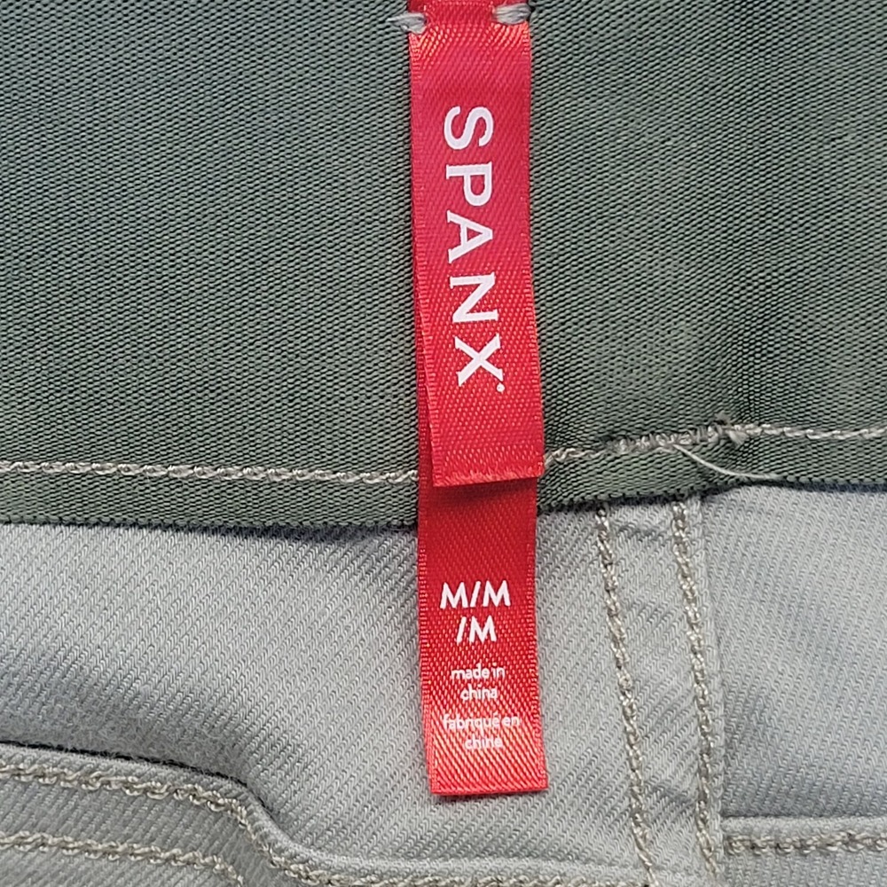 SPANX Camo Print Shaping Bike Shorts Womens M | High Rise Compression Activewear - Picture 6 of 10